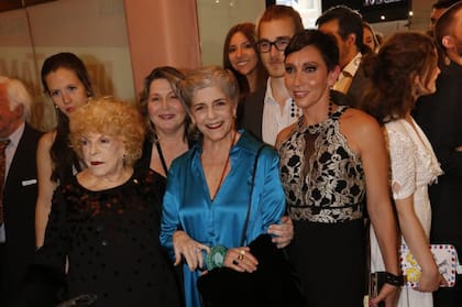 Dos leyendas del teatro: Nelly Prince y su hija, Cristina Banegas, juntas en el Lola Membrives