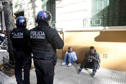 Dos motochorros fueron detenidos en el cruce de Pueyrredón y Beruti, en Recoleta