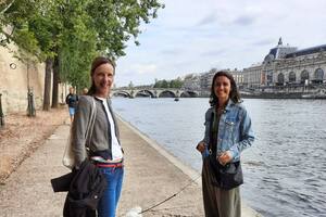 Dos mujeres y el mismo amor por París.