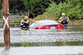 El paso de Florence dejó 11 muertos y amenaza con más inundaciones