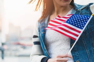Dos subcategorías de la Visa EB-3 permiten convertirse en residente permanente de Estados Unidos solo teniendo experiencia previa en un empleo