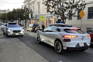 Lanzarán más de 100.000 taxis que se manejan solos y prometen revolucionar al transporte global