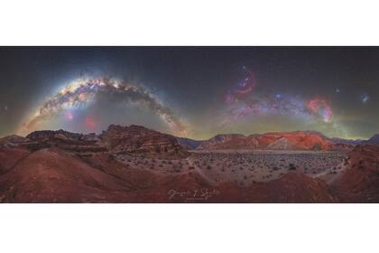 Dos Vías Lácteas unidas en los Valles Calchaquíes, en la foto de Santile