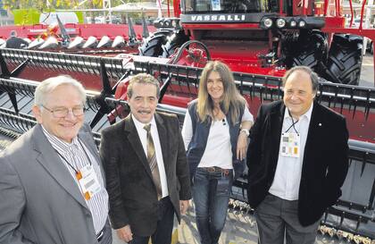 Dos visiones. Especialistas de Europa y América latina dispuestos a compartir experiencias. Génard Rass (Francia), Rafael Fuentes Llanillo (Brasil) y María Giraudo y Miguel Taboada (Argentina)