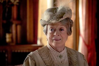 Maggie Smith, el arma secreta de la serie y ahora de la película