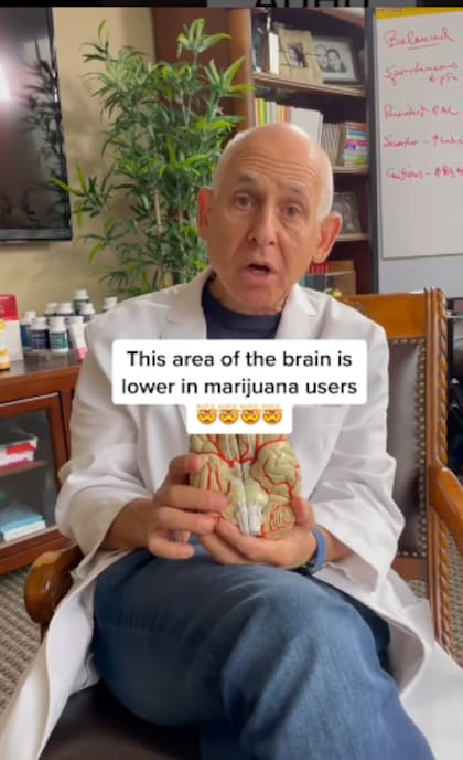 Dr. Amen habla sobre el daño cerebral que causa el consumo de sustancias tóxicas. Instagram / @doc_amen