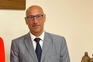 Dr. Federico Saavedra