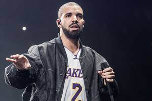 Playlist: Drake, Ciro y los Persas, The 1975 y más