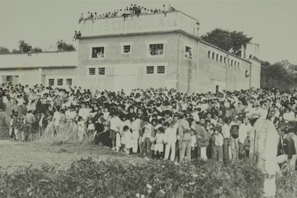 El dolor que provocó la tragedia de Bella Vista se extendió a toda la provincia de Corrientes y al mundo chamamecero; el director Marcel Czombos realizó un documental que se verá este domingo en la Televisión Pública