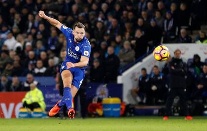 Drinkwater remata y convierte el segundo gol en la victoria de ayer ante Liverpool