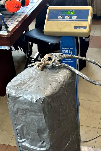 Droga incautada en un buque carguero en el Puerto de San Lorenzo, en las cercanías de Rosario