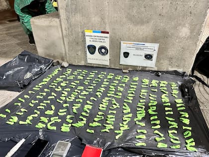 Droga secuestrada a un dealer en los bosques de Palermo