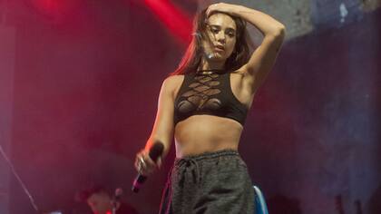 Dúa Lipa, en su show de anoche en el teatro Vorterix