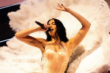 Dua Lipa genera furor en su regreso al país