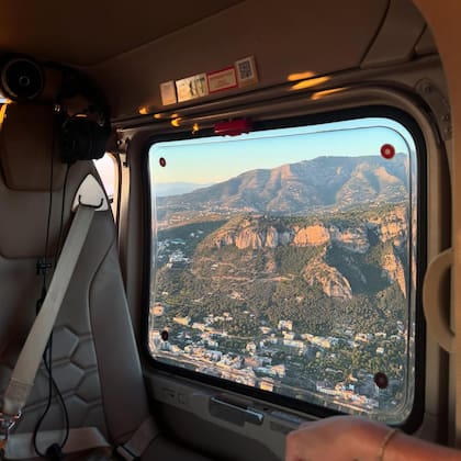 Dua Lipa publicó fotos de sus vacaciones en Italia (Foto: Instagram @dualipa)