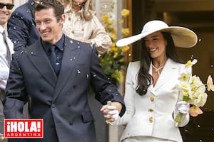 Dua Lipa abre el álbum de fotos de su íntima boda civil con Callum Turner en Londres