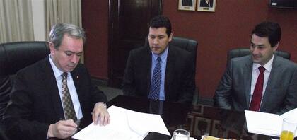 Duarte Chávez, de Paraguay, con Misiano (primero a la derecha)