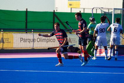 Ducilo ganó y ya tienta la chance concreta de meterse en los playoffs del Metropolitano masculino