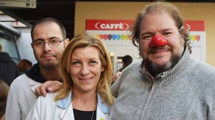 Duilio Smiriglia, el tenor argentino que fue a alegrar a niños internados en el "hospital del Papa"