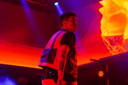 Duki presentó a Nicki Nicole como "la majestad del trap" y compartieron el escenario para cantar Shorty, incluída en el último disco de él.