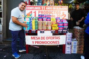 El kiosquero furor de Almagro: las largas filas para comprar productos con precios de 2012