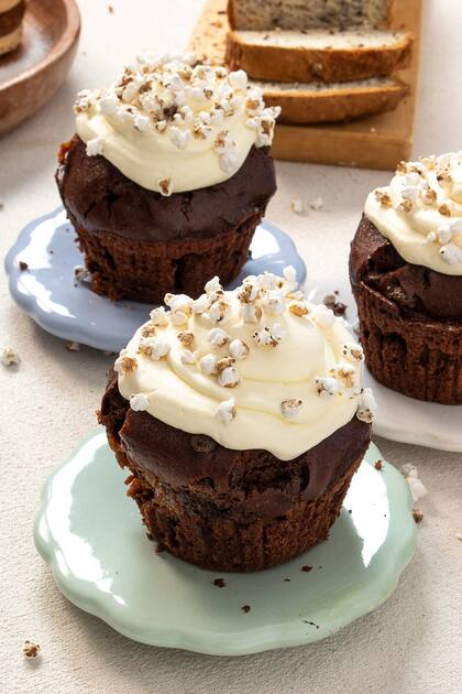 Dulces, como estos brownies, el sorgo blanco también se usa en preparaciones calientes con el grano entero