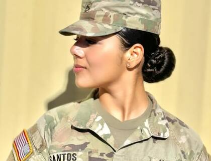 Dunia emigró a Estados Unidos cuando tenía diez años junto con su madre embarazada