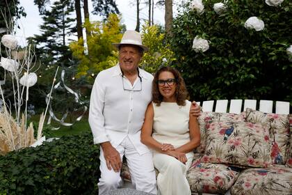 Duperret y Riesen en su casa del Bosque Peralta Ramos