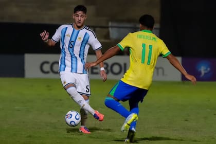 Dura sanción de la Conmebol para un futbolista de la sub-17 argentina: cuatro meses de suspensión para Benítez Machuca.
