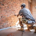 Cuánto cobran albañiles, oficiales y ayudantes en la construcción o remodelación de una casa