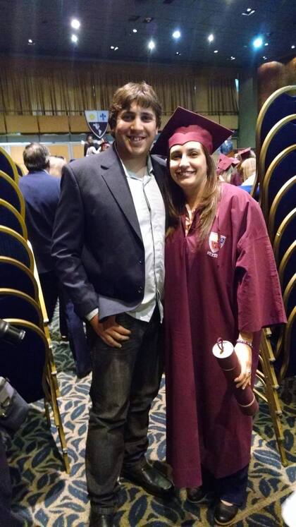 Durante dos años Pablo viajó cada 20 días para ver a Estefanía hasta que ella se recibió