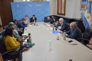 Domínguez se reunió con agricultores familiares y cooperativistas