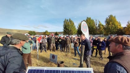 Durante el evento Regenera Santa Cruz presentaron también un sistema para la instalación de alambrados