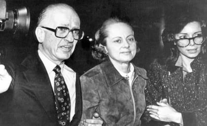 Durante el juicio, la defensa intentó mostrar a Jean Harris como una mujer desesperada y vulnerable, mientras que la fiscalía la presentó como una persona rencorosa y vengativa, incapaz de aceptar el rechazo.