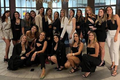 Durante el Mundial de Qatar 2022, se formó "La Scalot" un grupo compuesto por las novias y esposas de los campeones del mundo