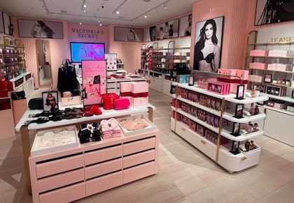 Durante el primer fin de semana, las ventas de la tienda escalaron un 200% por encima de lo proyectado