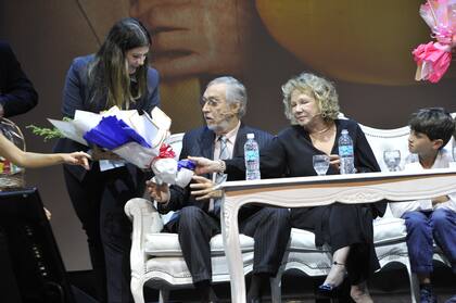 Durante el reconocimiento a Luis Brandoni y Soledad Silveyra, familiares y amigos de los artistas tomaron la palabra para recordar algunas anécdotas compartidas y honrar las carreras de dos de los artistas más queridos del espectáculo argentino