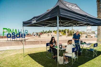 Durante el verano, la iniciativa pasó por el centro de Pinamar, y continúa en la Costa Atlántica: el 23 de enero estará presente en Mar del Plata y, además, se sumarán capacitaciones en RCP los días 6 y 7 de febrero en Pinamar y Cariló