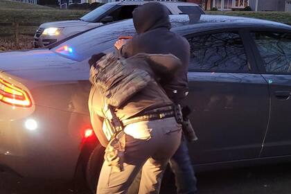 Durante ese período, ICE presentó 5717 órdenes de detención, dirigidas a individuos con antecedentes penales o considerados una amenaza para la seguridad pública