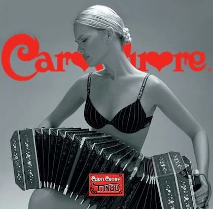 Durante la campaña "Tango" en 2003, Valeria Mazza hizo una presentación de baile en la que asistió toda la prensa nacional