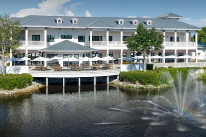 Durante la construcción del complejo, grupos ambientales criticaron su efecto en el ecosistema