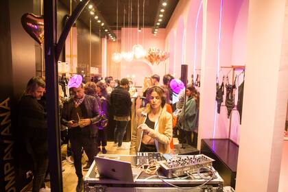 Durante la inauguración hubo música en vivo