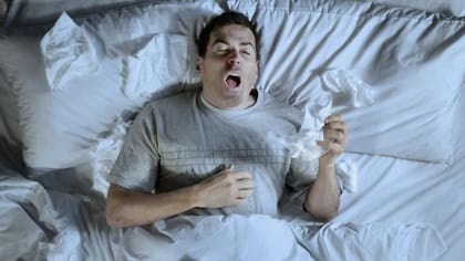 Durante la temporada de alergias, el polen se acumula en sábanas y fundas de almohada