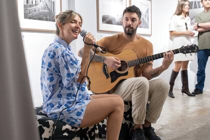 Durante la
velada hubo música
en vivo con Sol
Madrigal y Nahuel
Len.