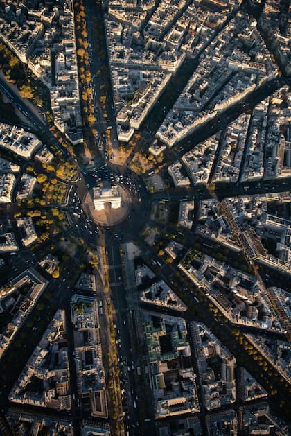 Durante las obras de remodelación que sufrió París en el siglo XIX el arqueólogo Théodore Vacquer consiguió sacar a la luz parte del pasado romano de la ciudad.
