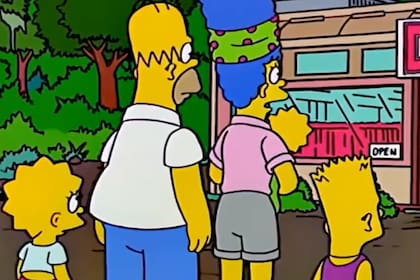 Durante su estadía, el clan se hospeda en un hotel repleto de jóvenes que celebran sus vacaciones de primavera