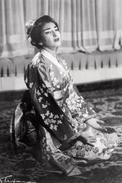 Durante su presentación como Madame Butterfly en Chicago en 1955, donde fue ovacionada.