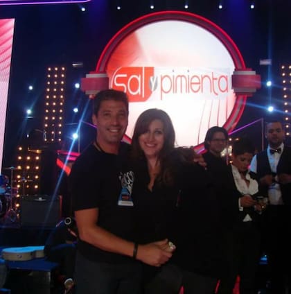 Durante sus años en Miami, Alejandro y Paula trabajaron en Univisión y peinaron a diferentes estrellas del espectáculo latino