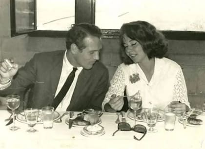 Durante un almuerzo en el Golf Club, de Mar del Plata, y Pinky conoció a Paul Newman, el actor se sentó junto a ella