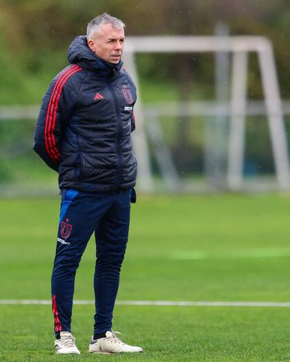 Durante un entrenamiento al mando de la U de Chile